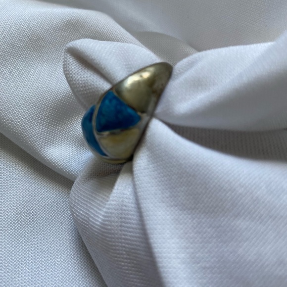 Women’s ring - Picture 2 of 6